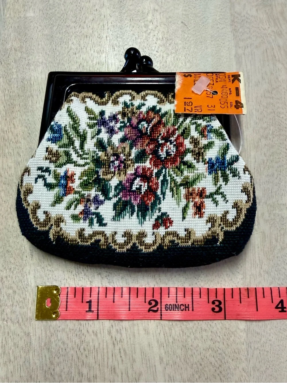 Vintage Floral Tapestry Kiss-Lock Coin Purse Black Moody Floral